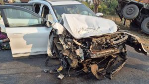 महाकुंभ में स्नान के लिए जा रहे विधायक का ACCIDENT, पत्नी घायल