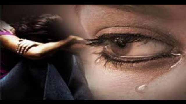 सौतेले पिता ने नाबालिग बेटी का किया यौन शोषण, मेले में भेष बदलकर मांग